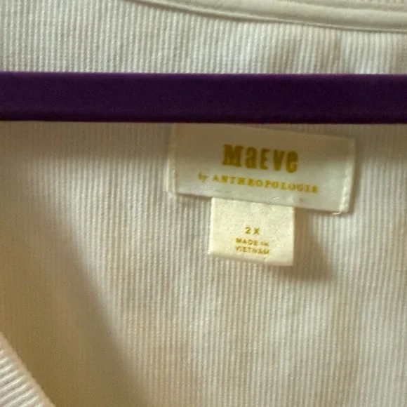 Anthropologie Ivory Scoop Neck Top with Lace Balloon Sleeves - Picture 3 of 5